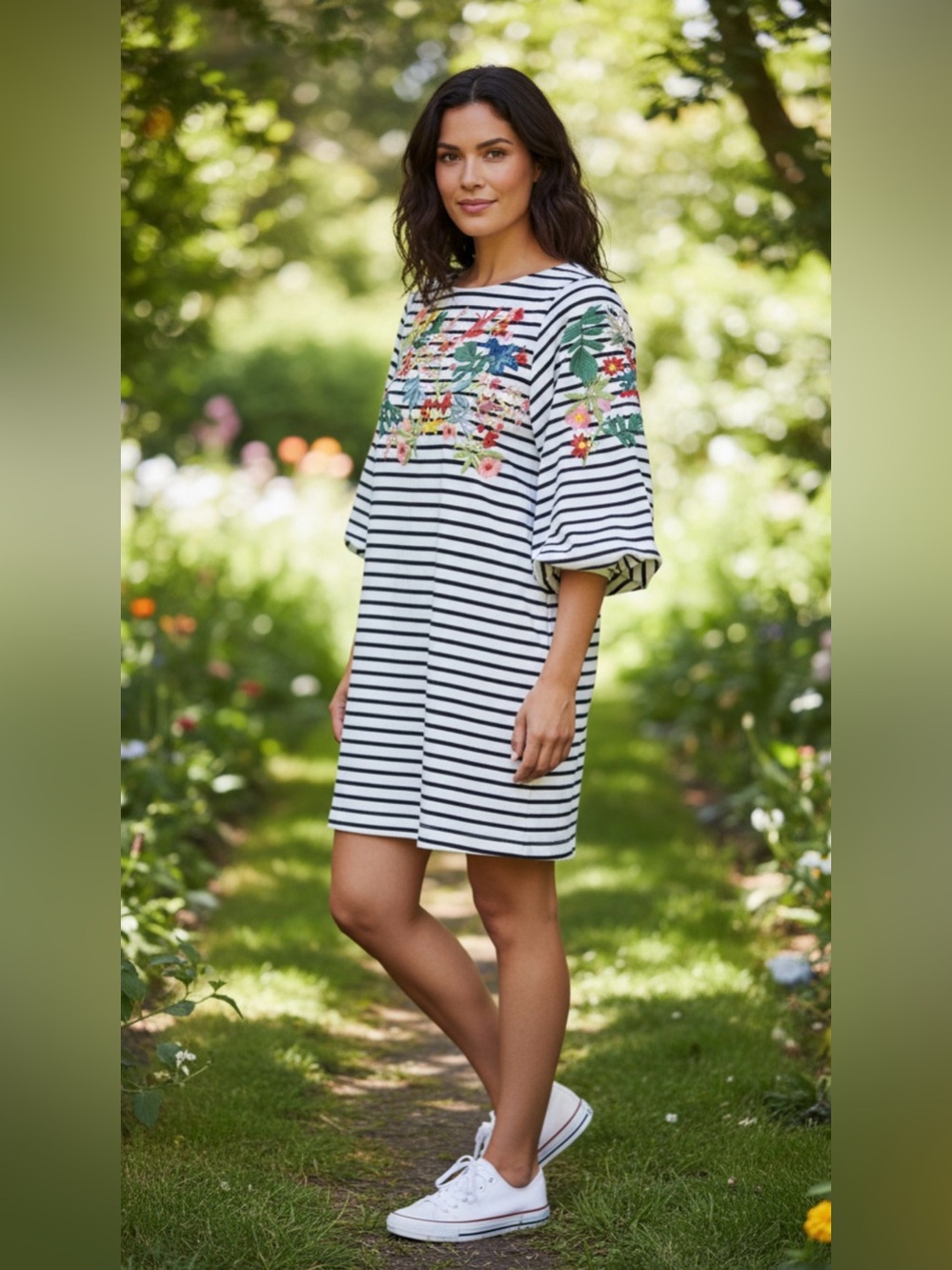 NWT Gianni Bini Black & White Striped Embroidered “Luna in Bloom” Dress - Size L